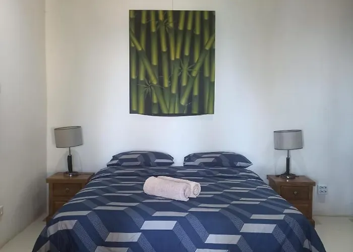 Jasriombak Bed & Breakfast